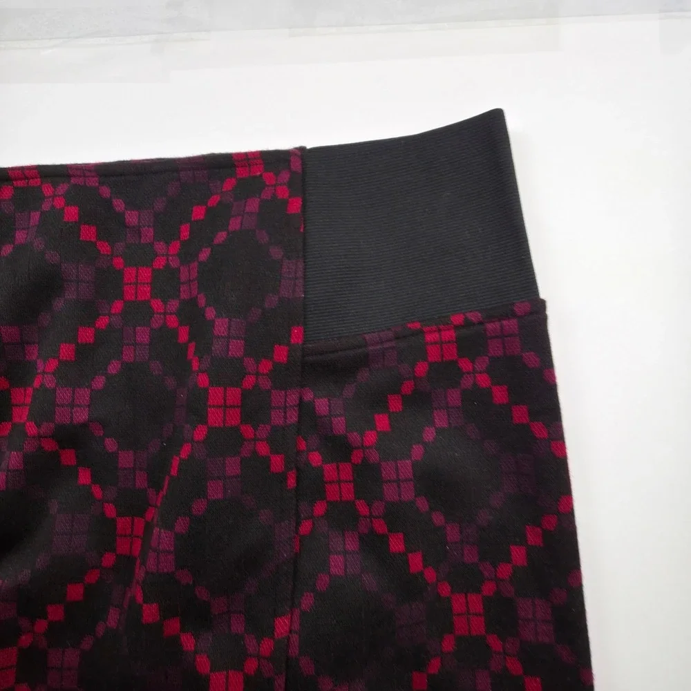 Free People Mini Skirt Womens M Burgundy Black Geometric‎ Diamond Knit Stretch